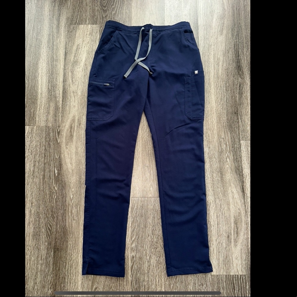 Figs yola straight leg scrub pants